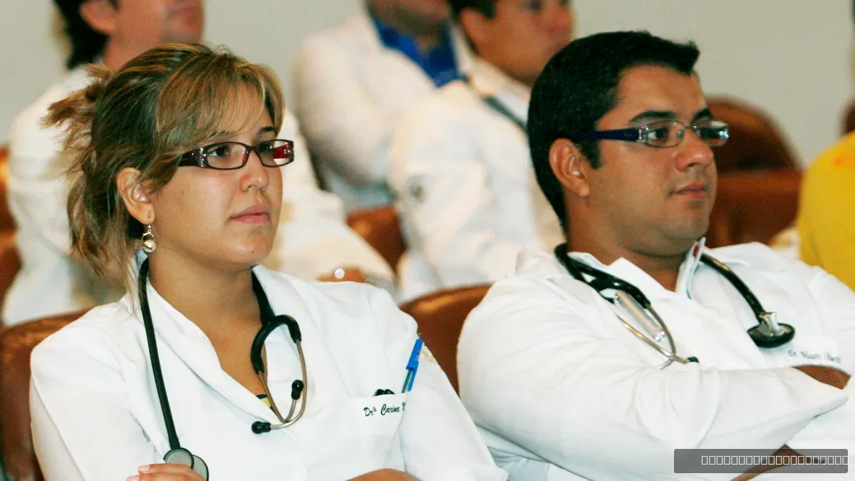 Residentes Médicos na Inglaterra Iniciam 16ª Greve por Aumento Salarial em Junho